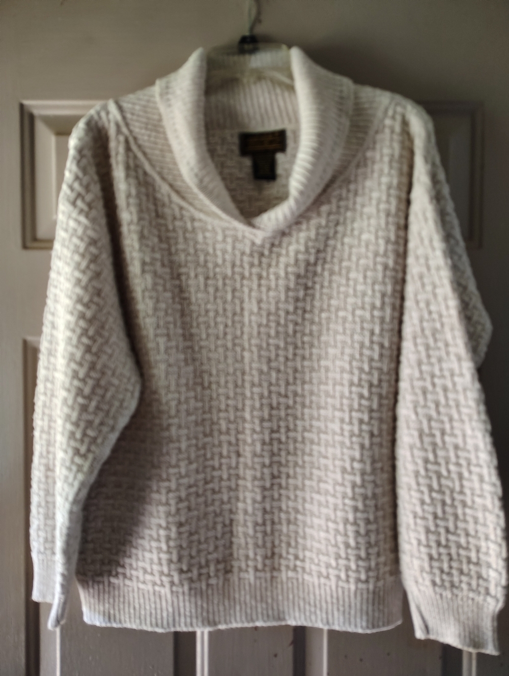 Vintage Eddie Bauer Womens Cream Sweater Made in USA Size Medium